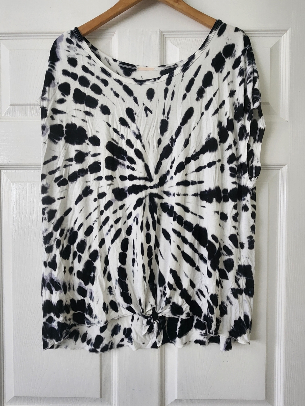 Nanette Lepore Black & White Tie-Dye Knot Front Top - Women's 2X